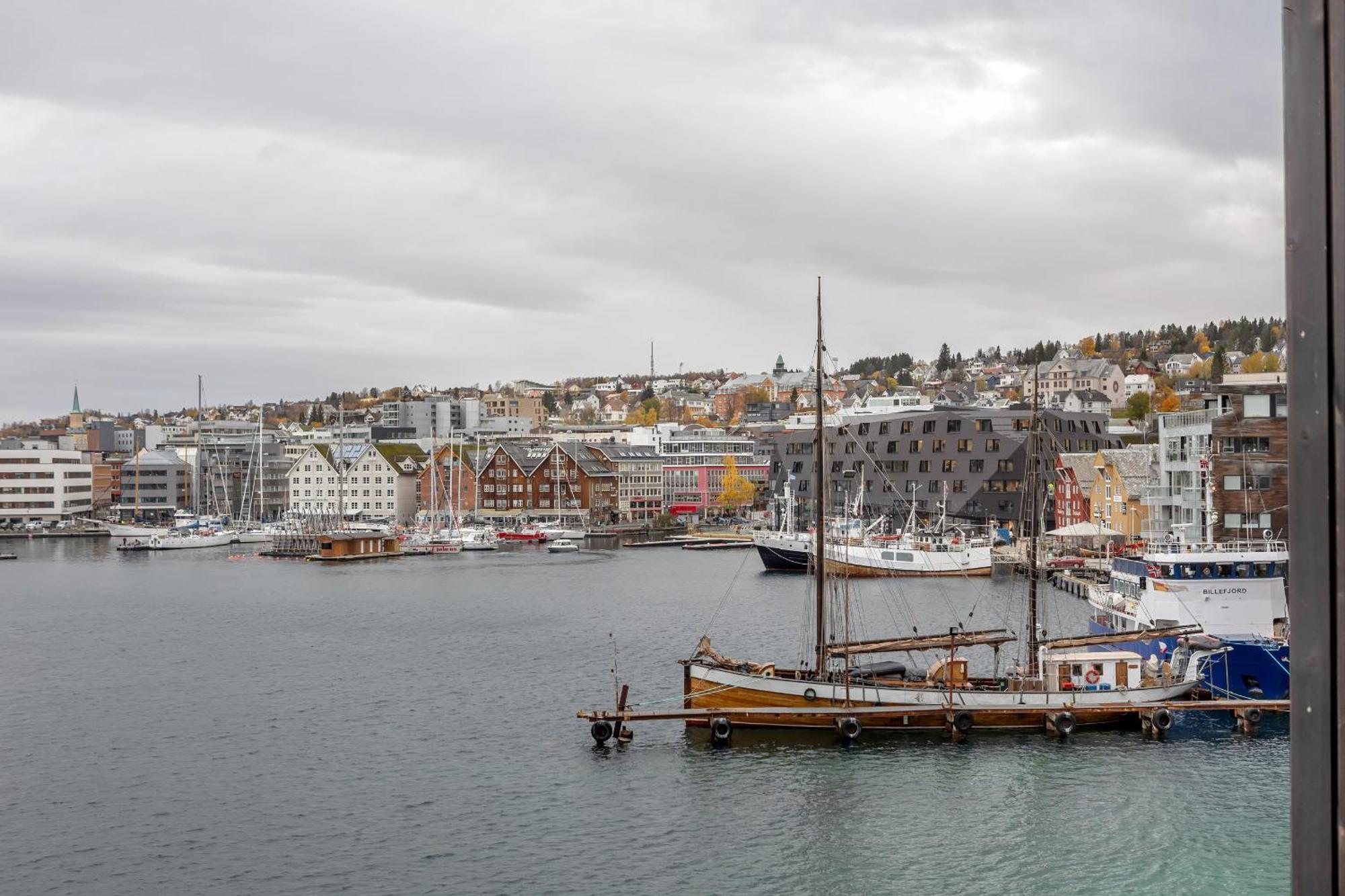 Apartment At The Docks Vervet, Fantastic Views Tromsø Exterior foto